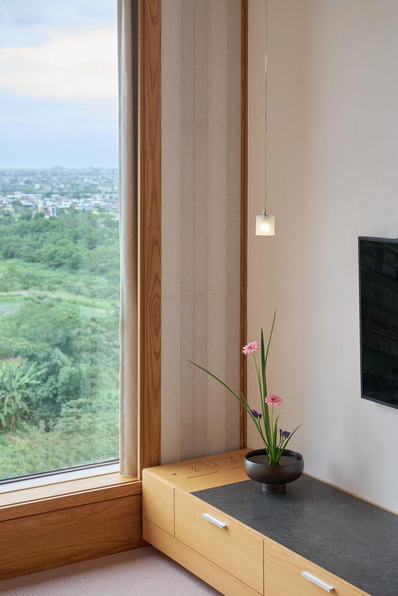 Hotel Royal Chiao Hsi Jiaoxi Buitenkant foto A pendant light