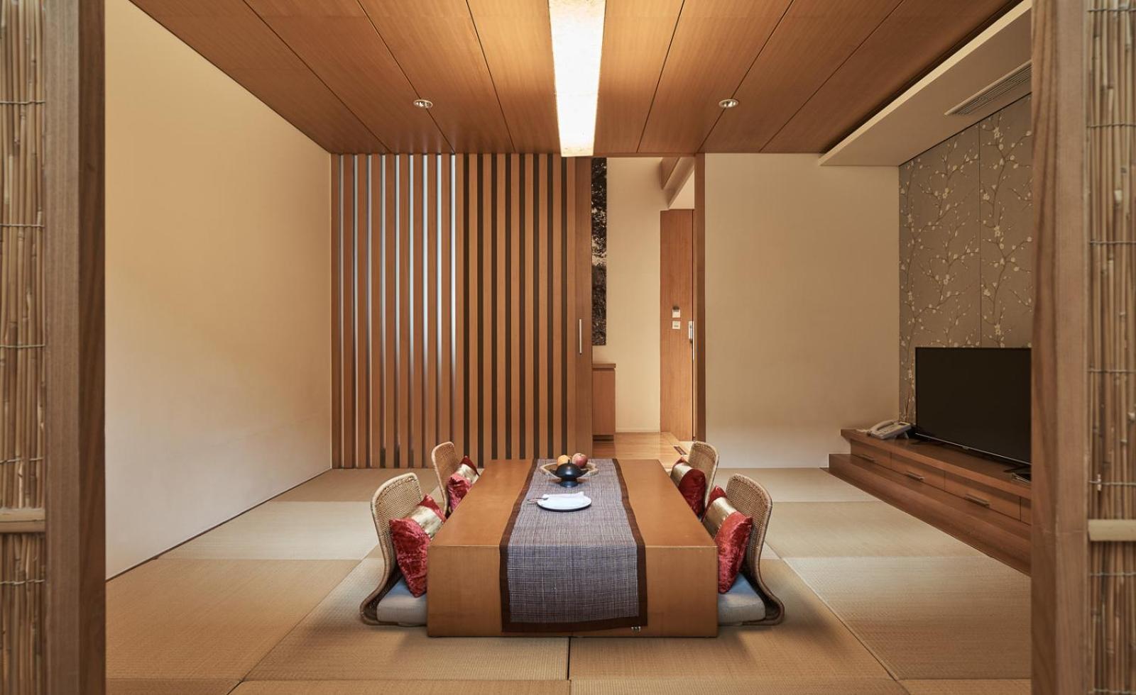 Hotel Royal Chiao Hsi Jiaoxi Buitenkant foto A modern Japanese dining room