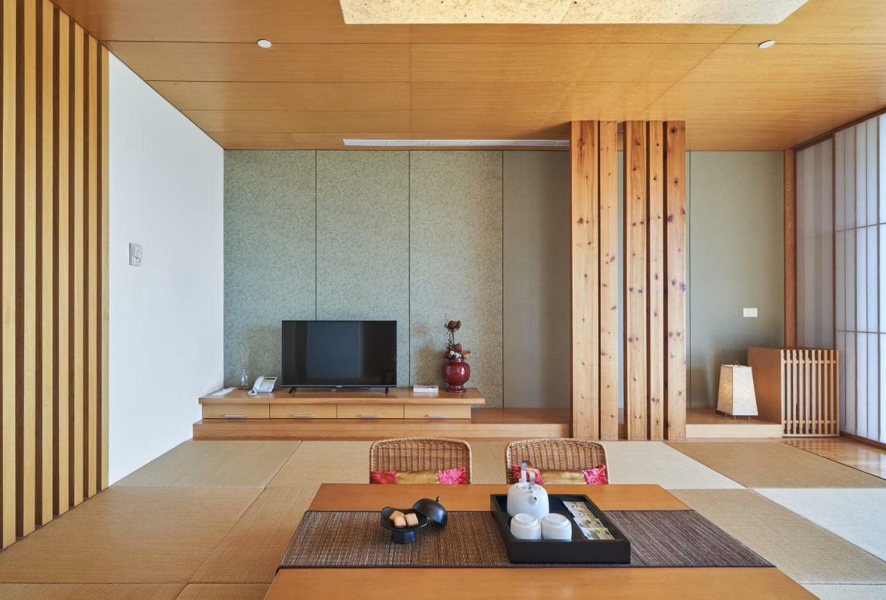 Hotel Royal Chiao Hsi Jiaoxi Buitenkant foto A Japanese-style room at the hotel