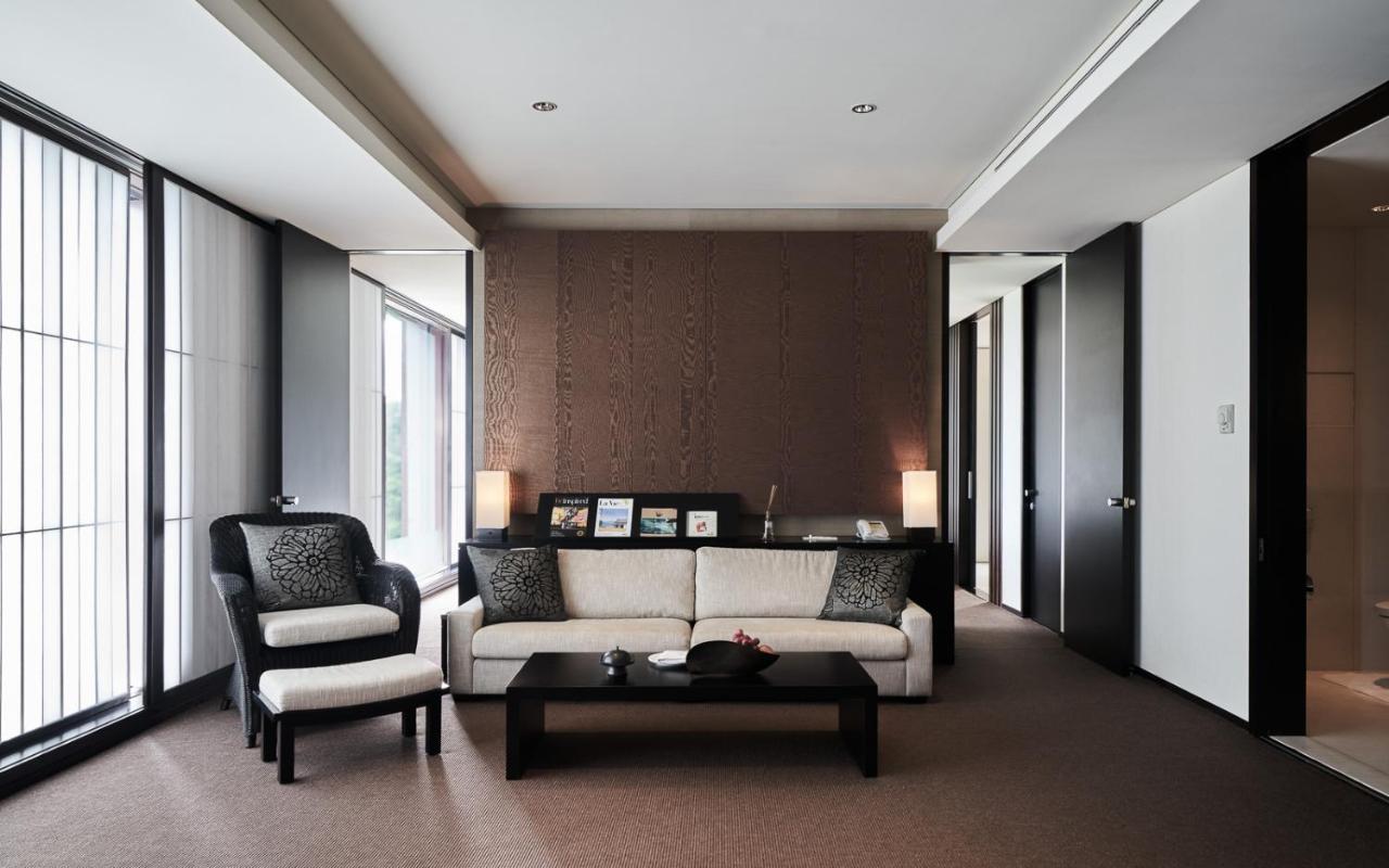 Hotel Royal Chiao Hsi Jiaoxi Buitenkant foto Interior of a suite at the Mandarin Oriental, Tokyo